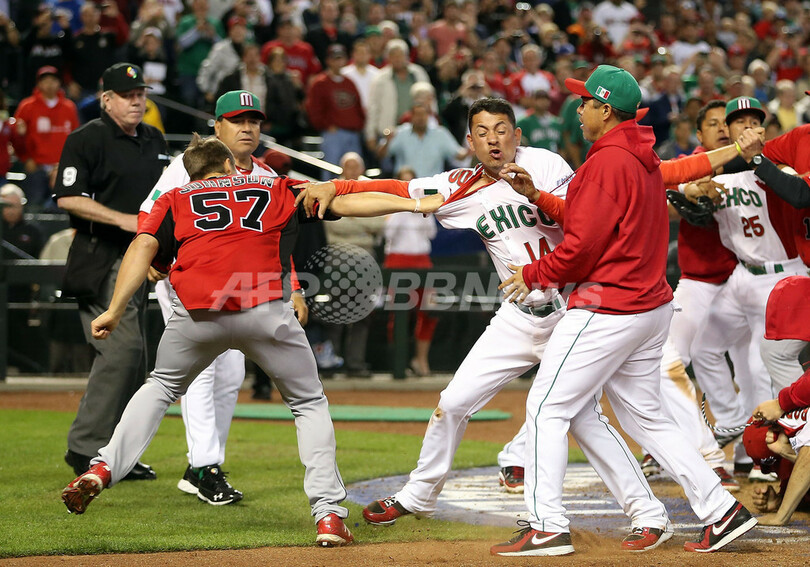 カナダがメキシコに大勝、9回には大乱闘が発生 WBC