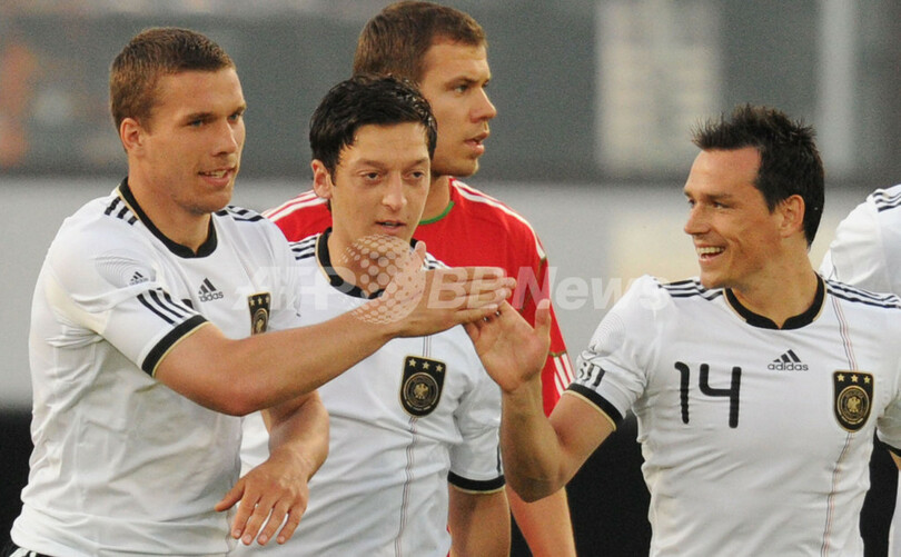 ドイツ ハンガリーに快勝、国際親善試合