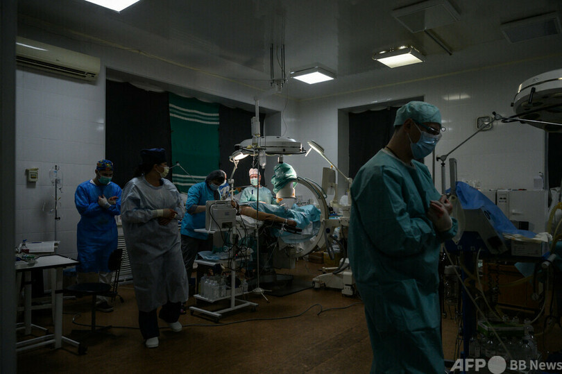 銃弾や金属片 ウクライナ負傷兵の体内から摘出