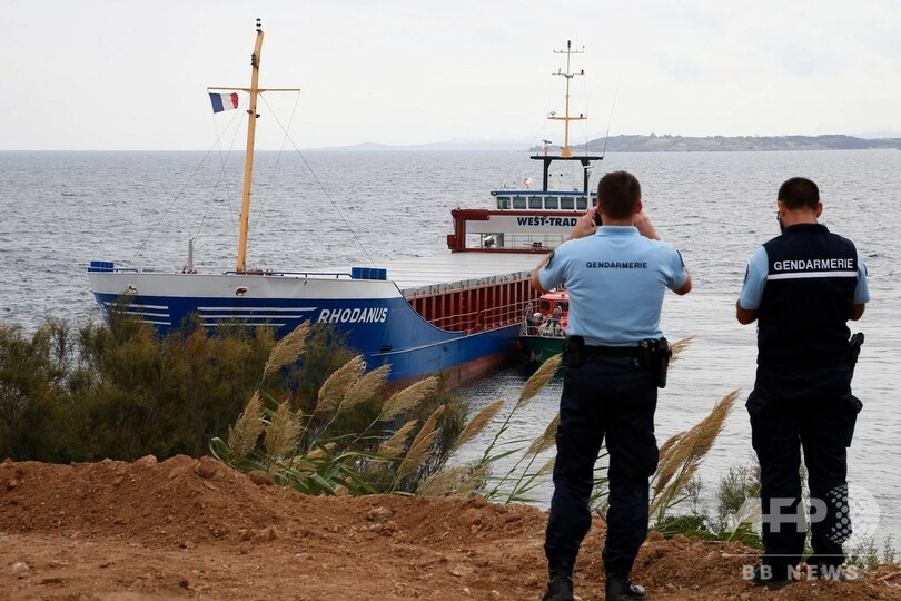 仏コルシカ島沖の海洋保護区で貨物船座礁、重油流出はなし