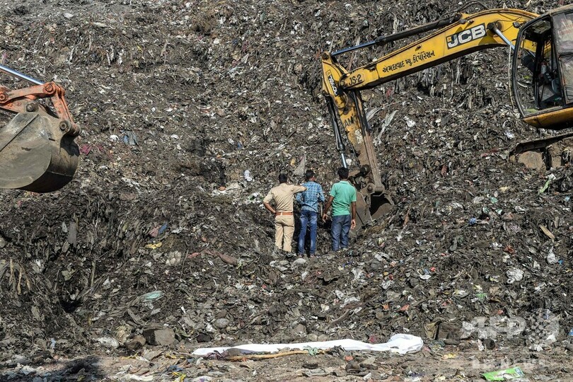 ごみ山の下敷きになった「くず拾い」の印少女、遺体で発見