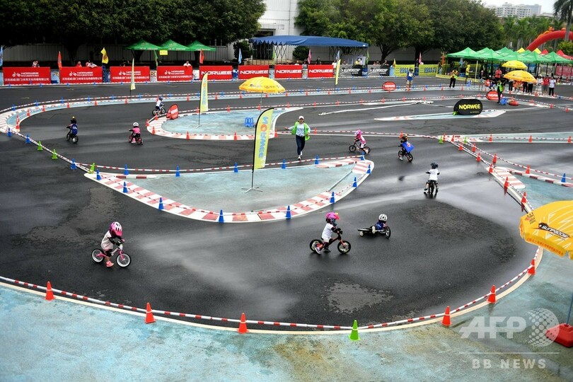ちびっこライダー700人がアモイに集結 幼児の二輪車大会