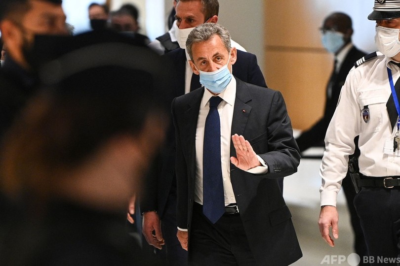 サルコジ元大統領に禁錮刑 汚職で有罪判決