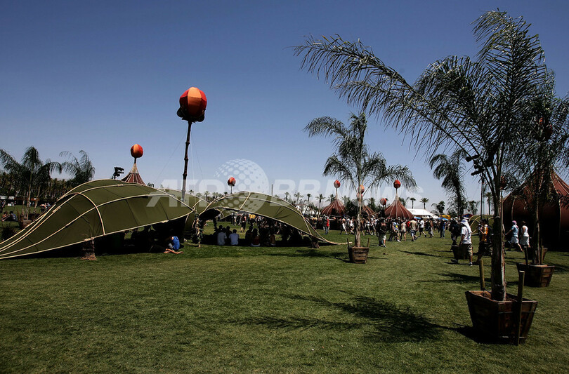 ＜コーチェラ・ミュージック・フェスティバル＞オブ・モントリオールが登場 - 米国