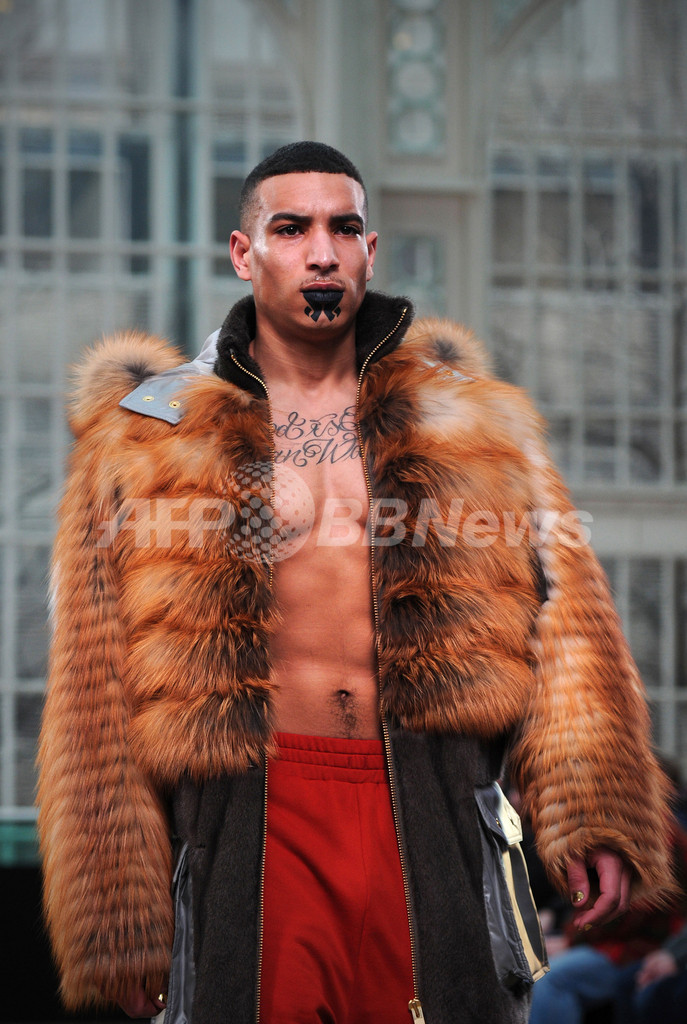 ＜12/13年秋冬ロンドンコレクション＞合同ショー「マン」