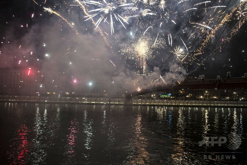仏リヨンの「光の祭典」、今年も開幕