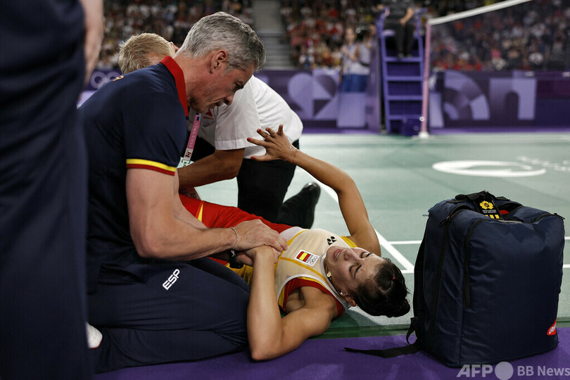 マリンが涙の負傷棄権 決勝目前で悲劇 パリ五輪バドミントン女子