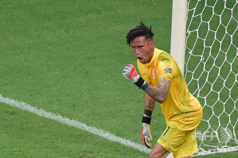 ペルーがウルグアイとのPK戦制しコパ4強、戦犯GKがヒーローに