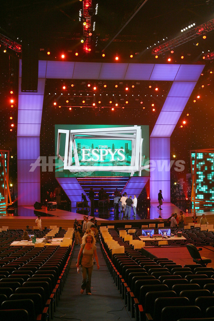 「2008 ESPYアワード」ノキア・シアター、来場セレブの座席カード設置