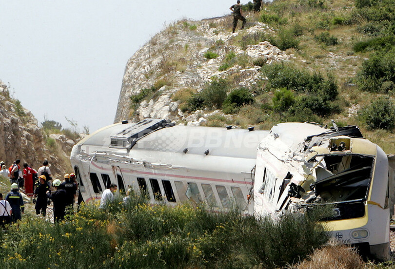 クロアチアで高速旅客列車が脱線、6人死亡