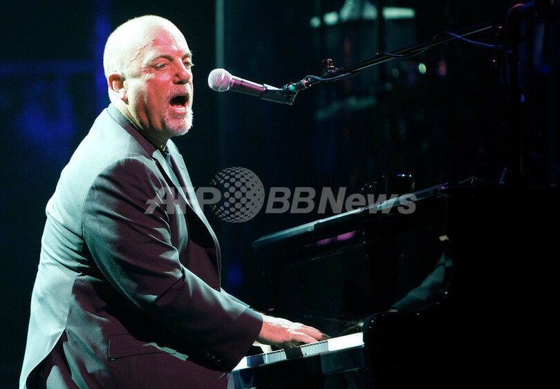 ビリー・ジョエル、ラスベガスで熱唱