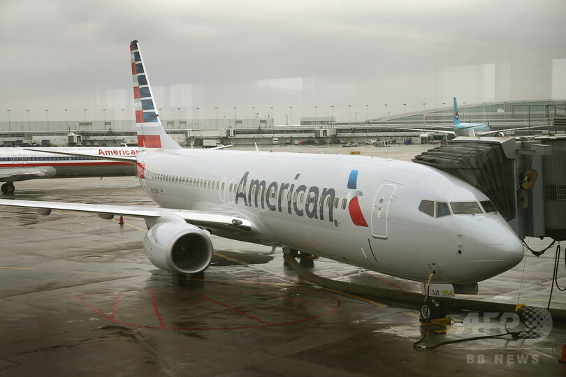 米シカゴ空港で旅客機出火、20人軽傷