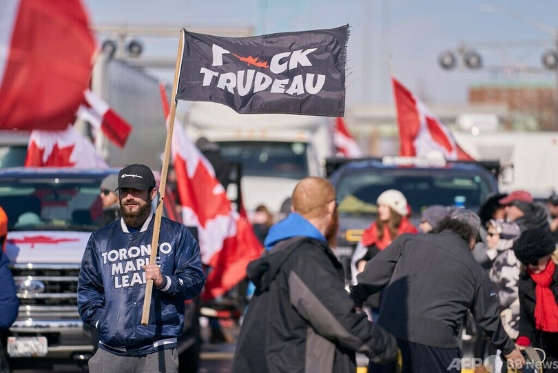 加オンタリオ州、非常事態を宣言 トラックデモは「不法占拠」