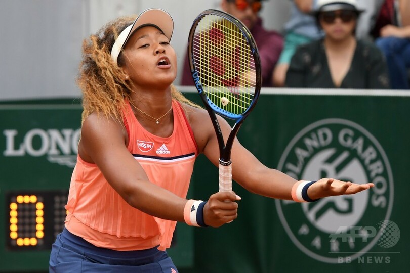 全仏3回戦進出の大坂、会場外ではプレイステーションに夢中