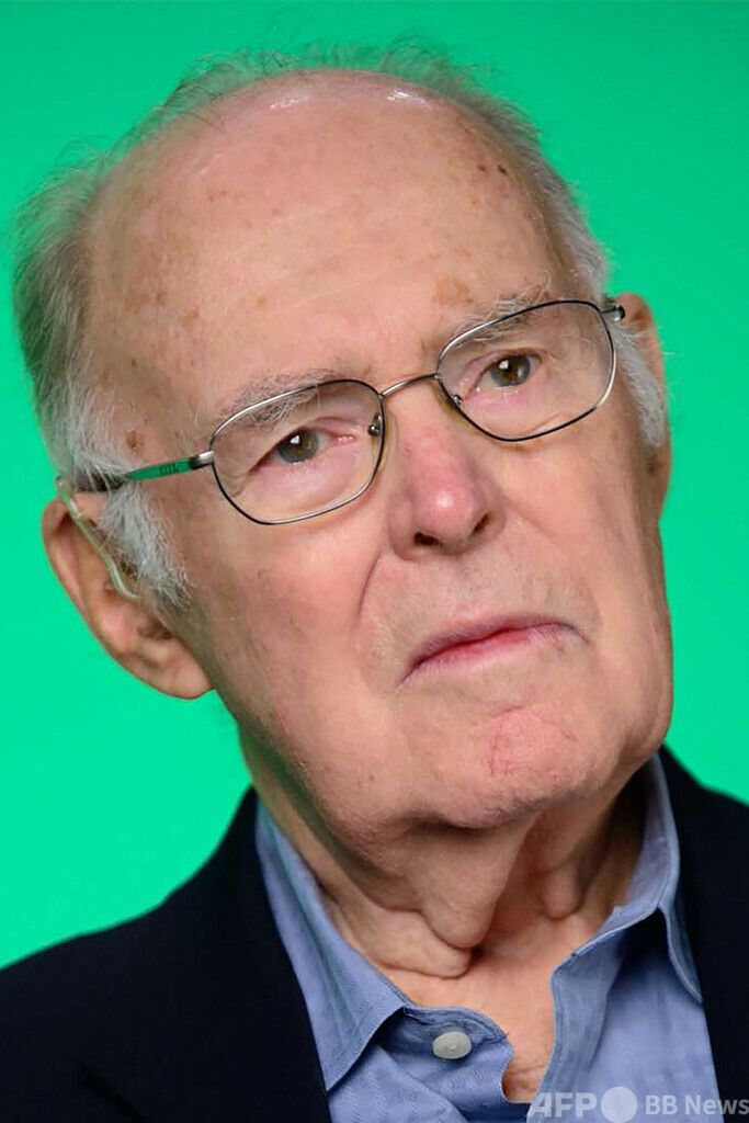 インテル創業者ゴードン・ムーア氏死去 「ムーアの法則」提唱