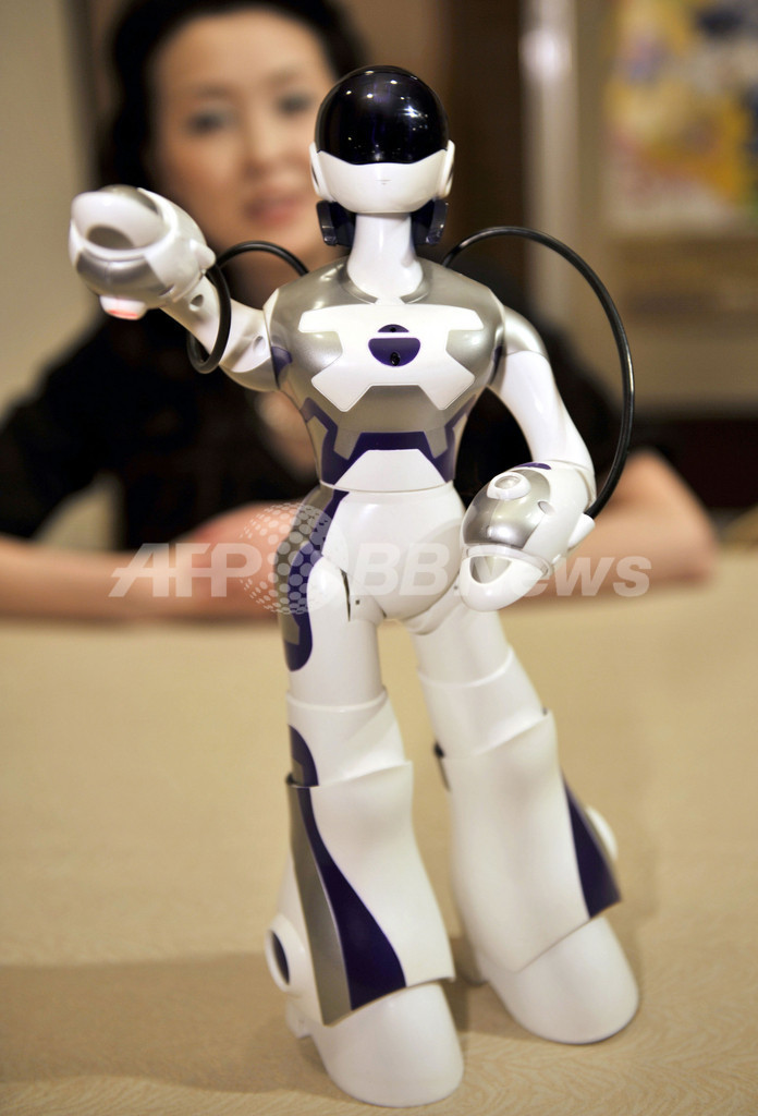 キスしてくれる女性型ヒューマノイドロボット、登場