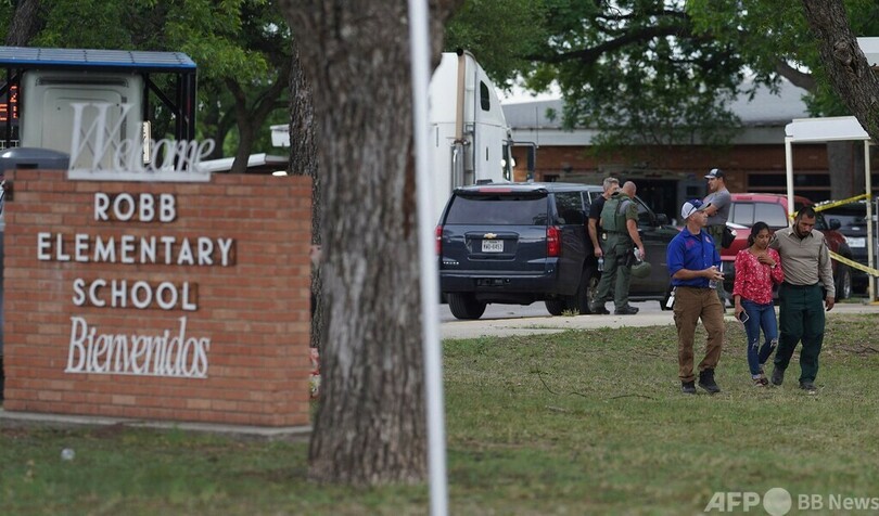 米大統領、銃規制訴え 小学校銃乱射事件の死者21人に