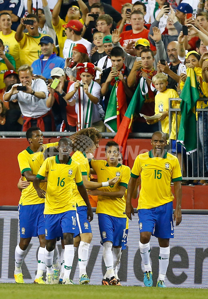 ブラジルがポルトガルに快勝、ネイマール逆転弾