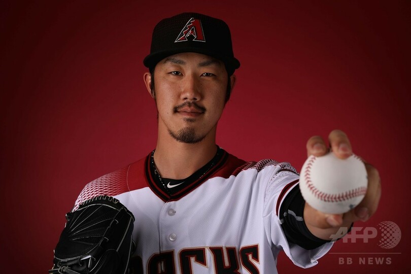 平野と招待選手の中後、ダイヤモンドバックスのフォトデーに参加