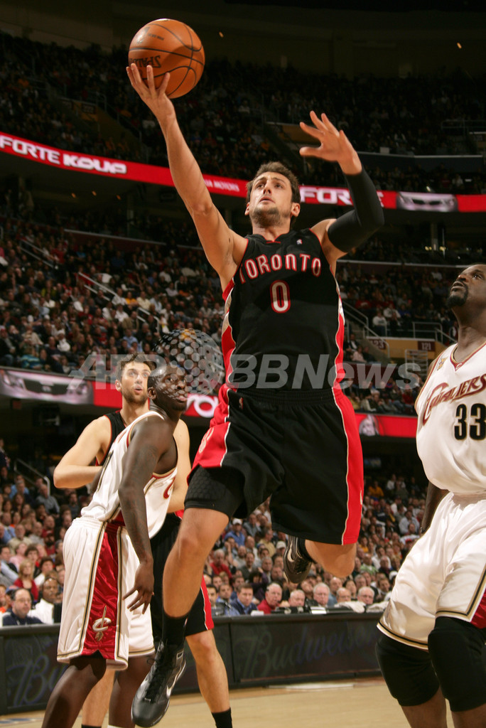 キャバリアーズ ラプターズに勝利、オニールが通算2万8000得点