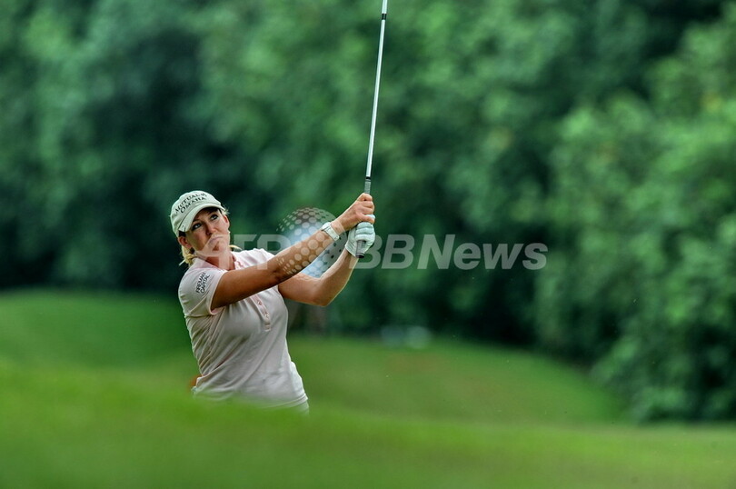 宮里藍が首位タイに浮上 上田は3位タイ、HSBC女子チャンピオンズ