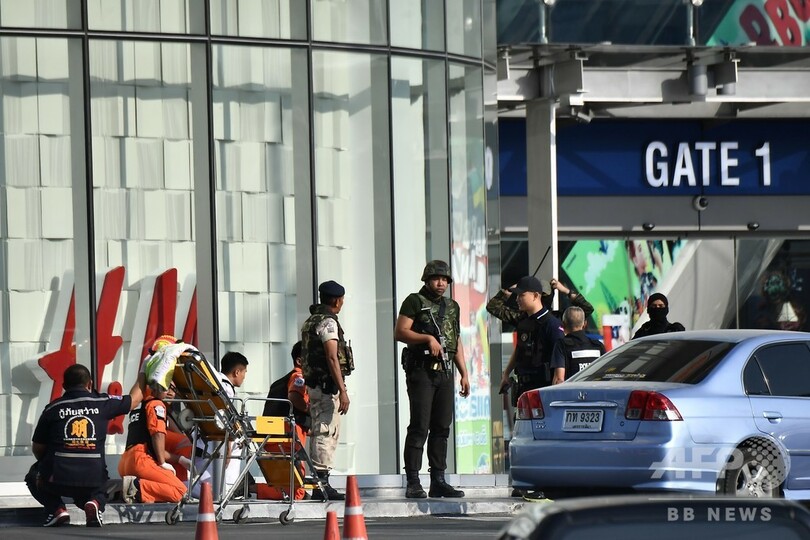 タイ銃乱射立てこもり、警察が突入するも依然続く 死者21人に