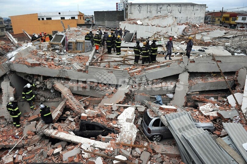 ブラジル・サンパウロで建設中の商業ビルが倒壊、6人死亡