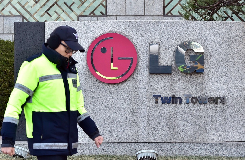 LGエレクトロニクスを捜索、幹部がサムスンの洗濯機を壊す? LGエレクトロニクスを捜索、幹部がサムスンの洗濯機を壊す?