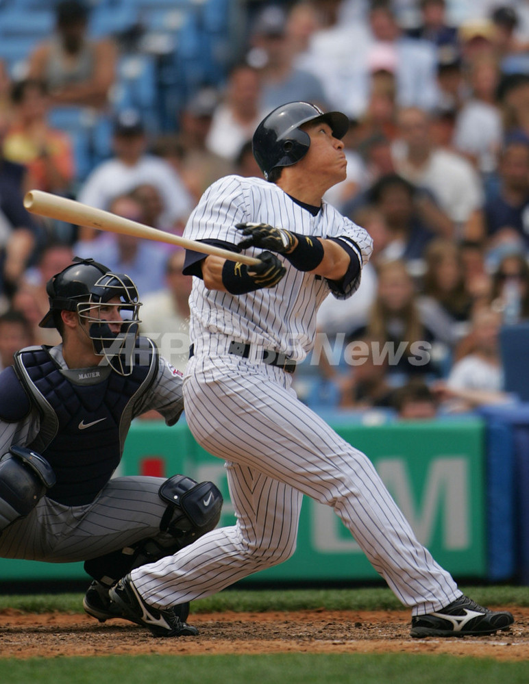 松井秀喜 第10号決勝2ランを放つ活躍 写真4枚 国際ニュース：AFPBB News