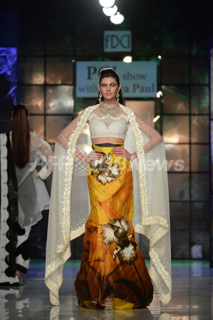 ＜PCJ デリー・クチュール・ウィーク 2013＞サティヤ・ポール