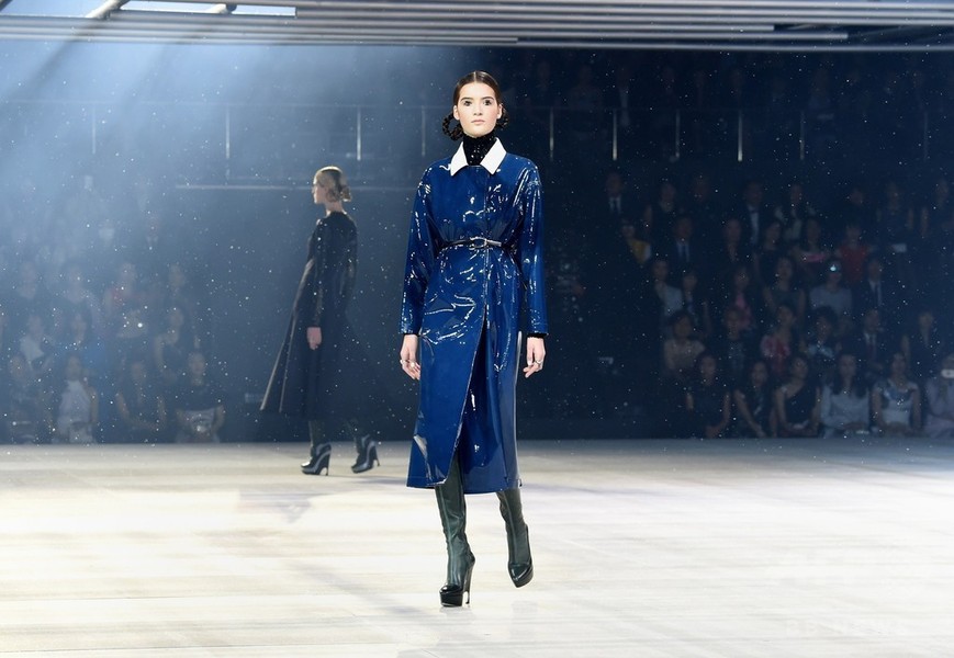 クリスチャン・ディオール、都内で過去最大規模のファッションショー
