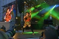 フィンランド・オウル（Oulu）で開催された「世界エアギター選手権（Air Guitar World Championships）」で優勝した日本人の「ナナミ・セブンシーズ・ナグラ」こと名倉七海（Nanami Nagura）さん（2014年8月29日撮影）。(c)AFP/LEHTIKUVA/VESA RANTA