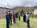 青海省班瑪県で研究調査を行うケサル史詩保護研究センターの研究員（2020年9月撮影）。(c)Xinhua News
