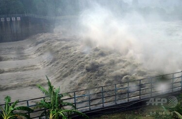 台風17号、台湾に上陸 4人が死亡 写真17枚 国際ニュース：AFPBB News