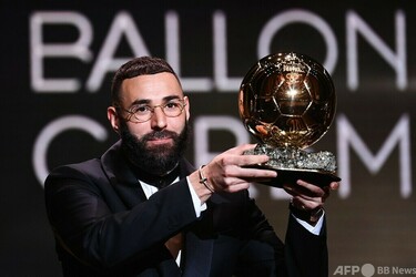 Real Madrid ベンゼマ バロンドール記念 Madridista 92:48 على X: 
