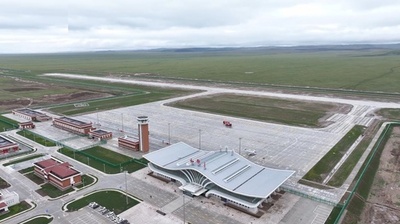 中国新疆 27番目の民間空港バインブルク空港がオープン