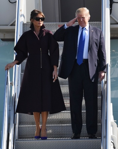 トランプ大統領、訪日終え韓国へ