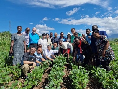 中国人専門家が発展のための国際協力の状況を紹介