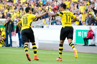 ドルトムントが快勝、ムヒタリアンとオーバメヤンがゴール ドイツ杯
