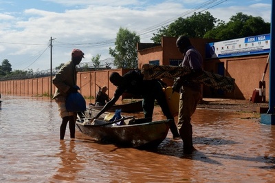 西アフリカ・ニジェールで洪水、195人死亡