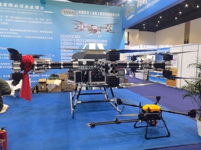 中国 最新開発のドローンを集中展示