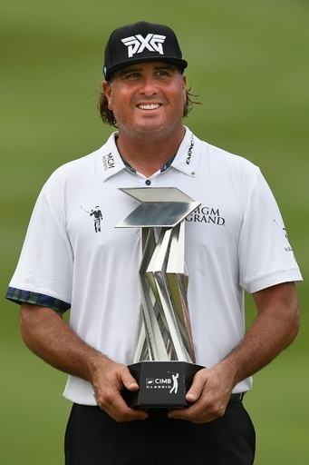 41歳ペレスが大会最年長優勝、松山5位タイ CIMBクラシック