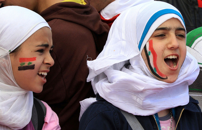 大規模な大統領支持集会と新たな「虐殺」、シリア反体制行動開始から1年