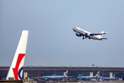 中国が抗HIV薬と航空整備機器の輸入税を免除 2021年から10年間