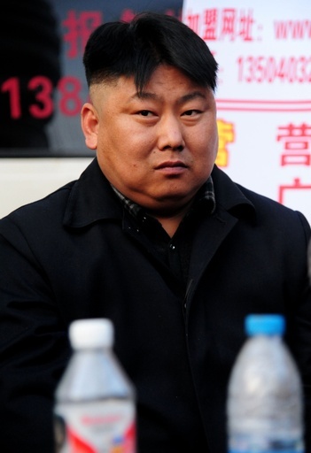 金正恩氏のそっくりさん、中国ネット界で話題に