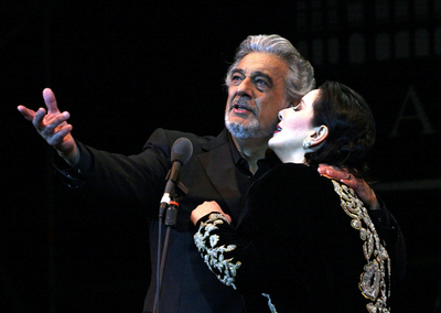 プラシド・ドミンゴとヴェロニカ・ヴィッラロエル、コンサートで共演 - チリ