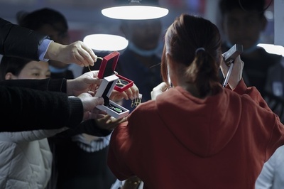 低価格で誘導し高価格品を販売、一部eコマースの不適切な売り方 中国