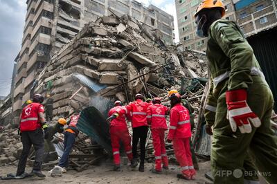 ケニア首都で建設中の16階建てビル倒壊、7人不明
