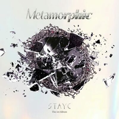 STAYC、本日（1日）デビュー初のフルアルバム「Metamorphic」