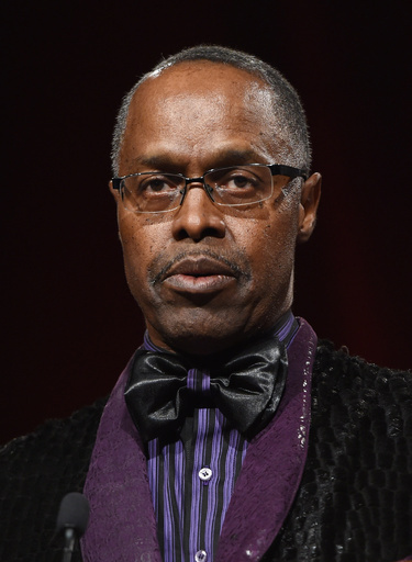 ボクシング「世紀の一戦」のレフェリーがベイレス氏に決定